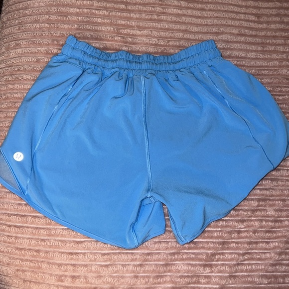 Lululemon Hotty Hot Short II *Long 4" *swift, color: Breezy size 4 in EUC. - Picture 6 of 14